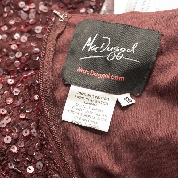 Mac Duggal. Puff Shoulder Sequined Surplice Gown. - Picture 4 of 16